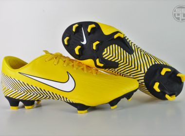 Neymar Football Shoes. Nike AT