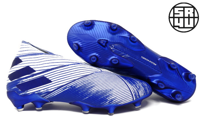 laceless football cleats